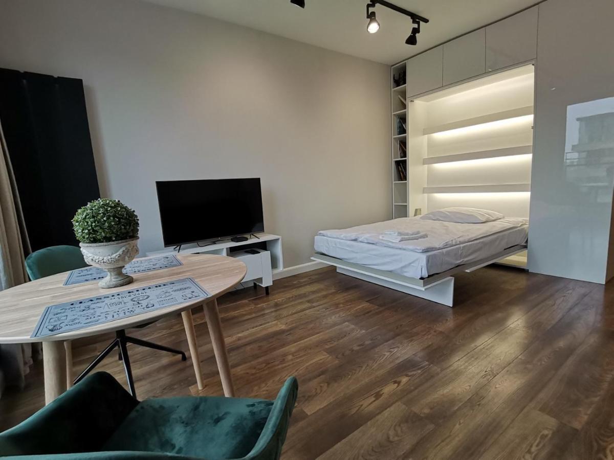 Nowoczesny Apartament Z Widokiem Apartment Varşovia Exterior foto