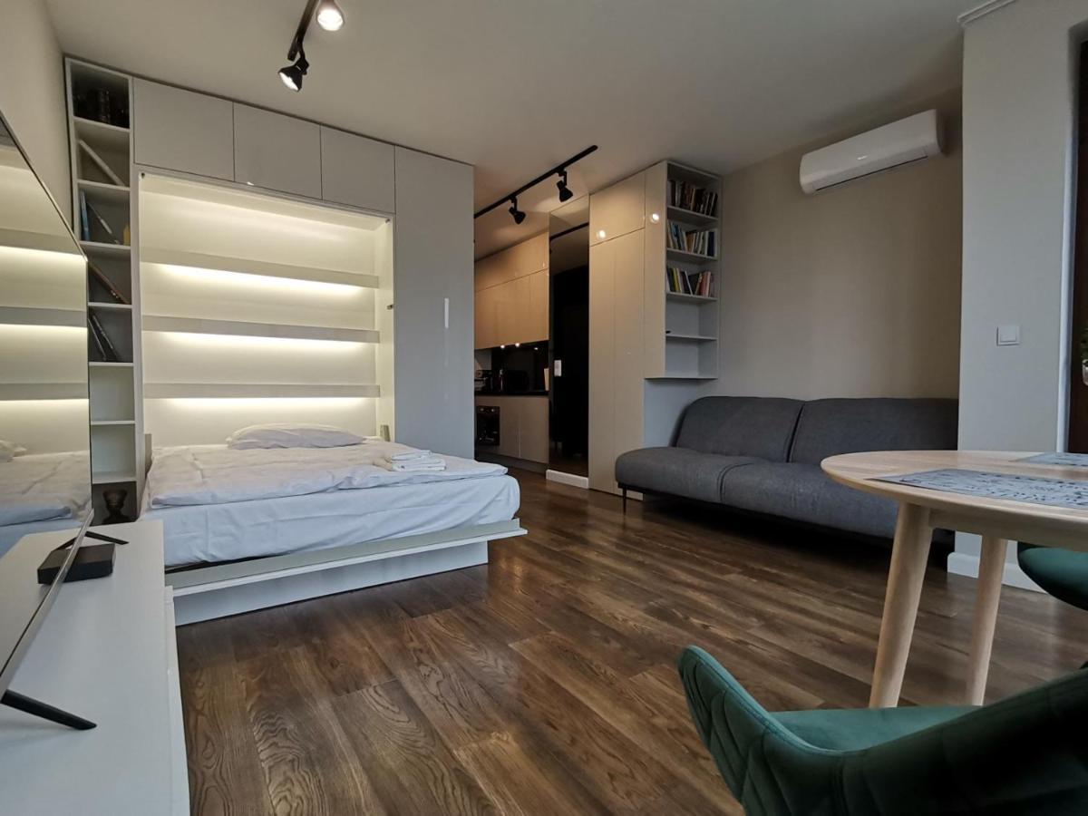 Nowoczesny Apartament Z Widokiem Apartment Varşovia Exterior foto